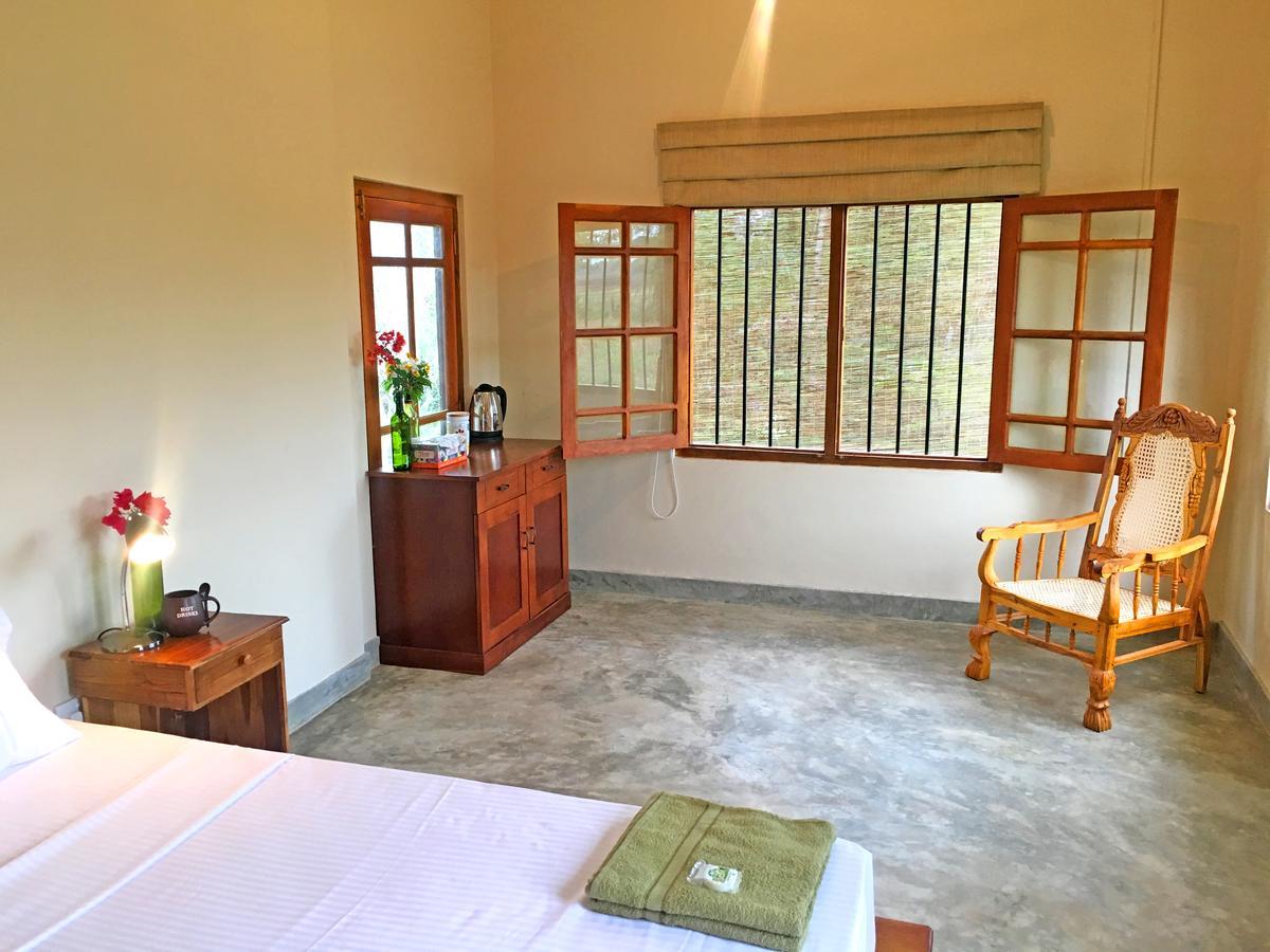 Captain'S Bird Safari Lodge Путталам Экстерьер фото