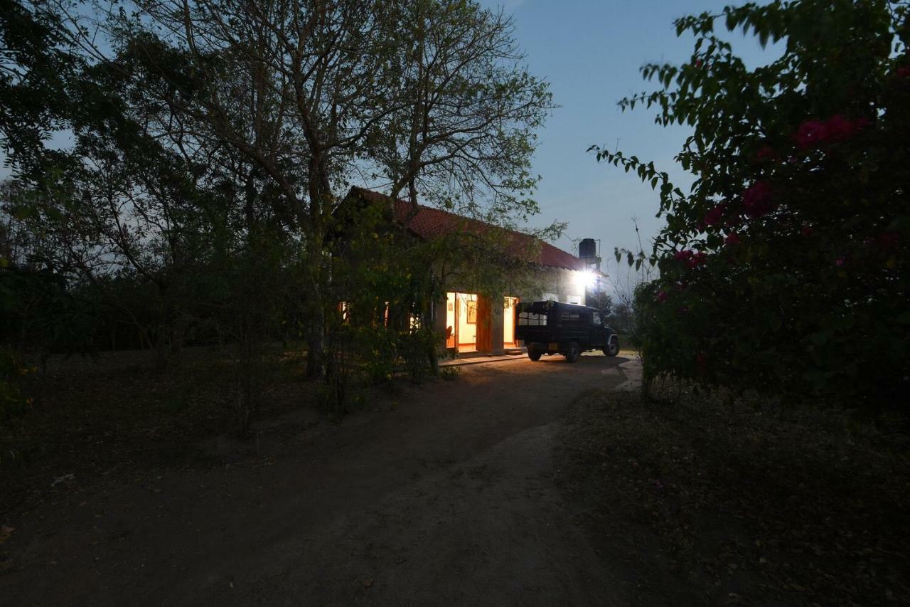 Captain'S Bird Safari Lodge Путталам Экстерьер фото